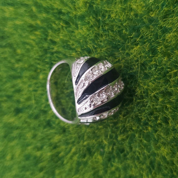 Vintage Rhodium Ring Austrian Crystal Size 6 R806 - Picture 4 of 4